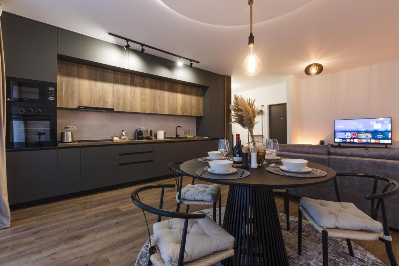Apartment Near Iulius Mall With Balcony & Private Parking Timişoara Buitenkant foto